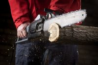 How to Choose the Right Chainsaw for Your Needs